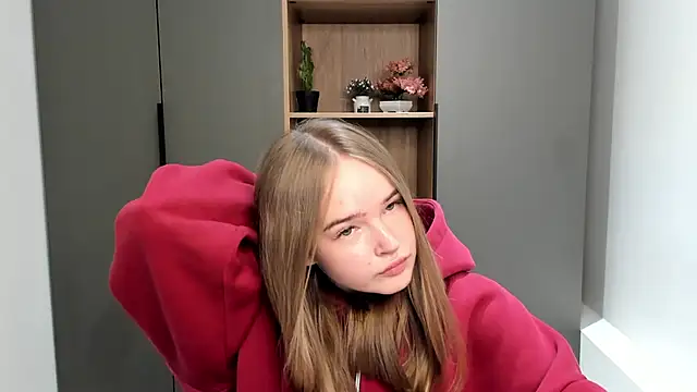 Snapshot of YeeMellendorf chatting on March 25, 12:00 pm YeeMellendorf online show from March 25, 12:00 pm