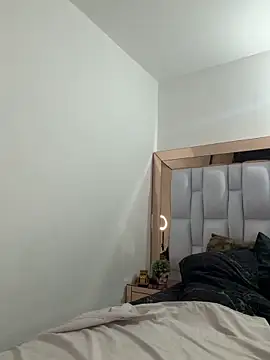Valerie-S online show from May 17, 4:32 am