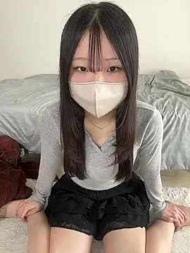 momo chi o0 online show from April 18, 2:37 am