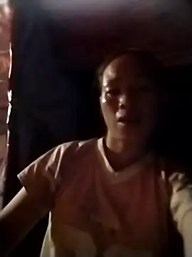 Ely-cute2k online show from May 15, 1:40 pm
