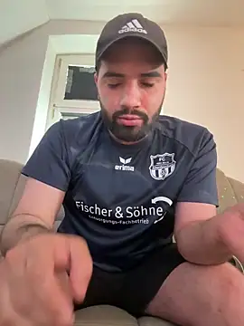 Snapshot of JackySexyy chatting on May 14, 2:24 pm JackySexyy online show from May 14, 2:24 pm