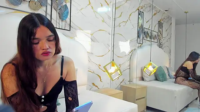 Snapshot of MollySweett_ chatting on March 25, 2:12 pm MollySweett online show from March 25, 2:12 pm