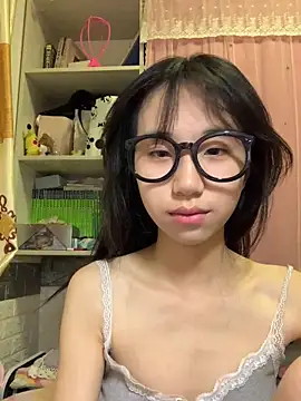 Snapshot of nina5201 chatting on May 12, 7:00 pm nina5201 online show from May 12, 7:00 pm