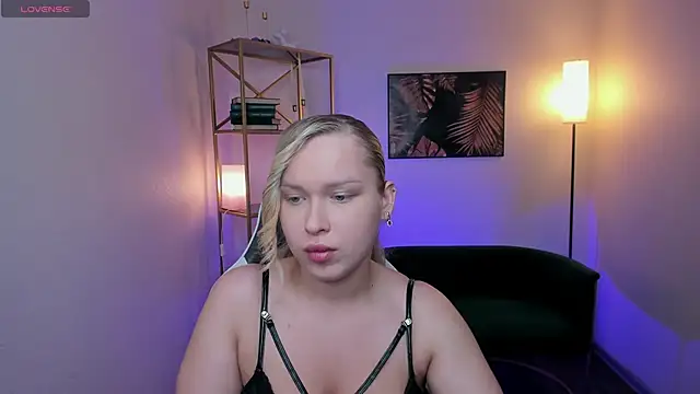 angelic coy online show from June 9, 10:49 am