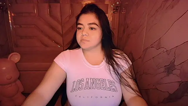 luna  r  online show from April 25, 3:09 am