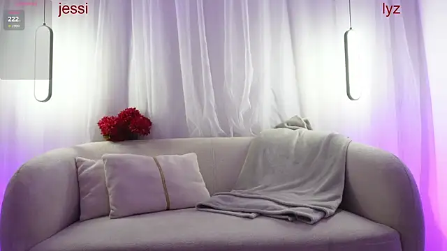 Snapshot of prettygirls_00 chatting on March 27, 12:27 am prettygirls 00 online show from March 27, 12:27 am