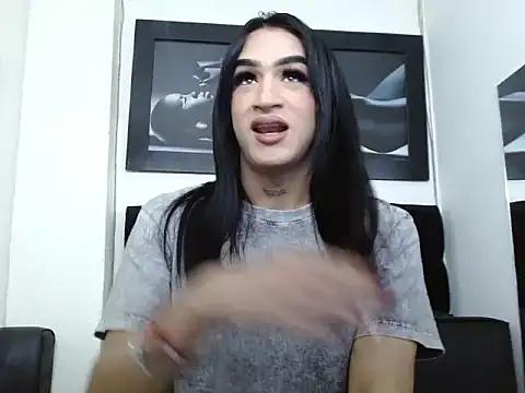 karla lovera online show from June 29, 7:58 pm