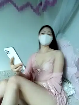 Xiangchuu online show from May 3, 7:47 am