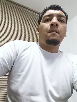 Snapshot of Itsdavidxxx chatting on April 20, 6:16 am Itsdavidxxx online show from April 20, 6:16 am