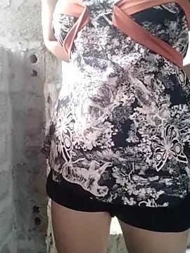 Snapshot of Bianca_Nina chatting on May 28, 11:57 pm Bianca Nina online show from May 28, 11:57 pm