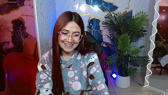 Tiiana tay online show from May 3, 3:12 am
