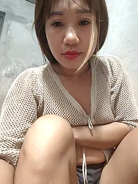 Snapshot of xinhxinh-cute chatting on May 11, 11:02 pm xinhxinh-cute online show from May 11, 11:02 pm