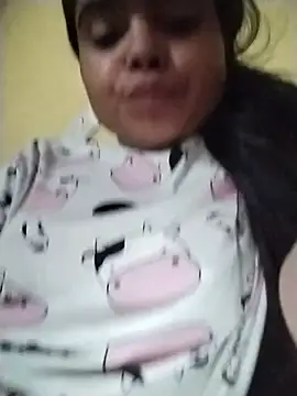 Snapshot of Princess_Kivara chatting on June 2, 2:52 pm Princess Kivara online show from June 2, 2:52 pm