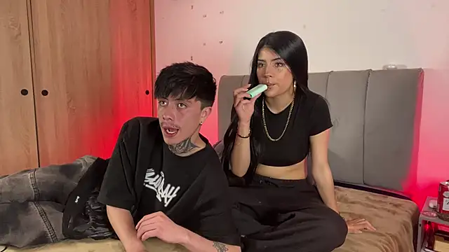 perceo and saddie online show from April 30, 7:42 pm