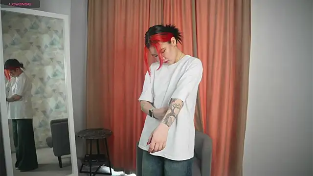 Snapshot of DedeBattey chatting on March 29, 4:12 am DedeBattey online show from March 29, 4:12 am