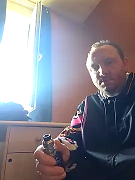 Ylidd online show from March 26, 1:28 pm