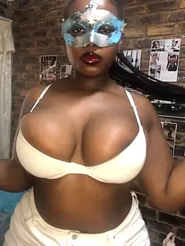 Snapshot of HornyMysteryx chatting on April 15, 2:46 pm HornyMysteryx online show from April 15, 2:46 pm