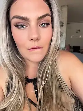 Blonde Cougar online show from July 1, 2:51 pm
