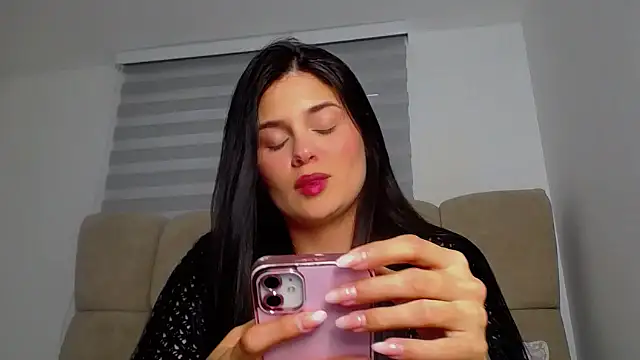 SofiaBanks  online show from April 20, 10:11 pm