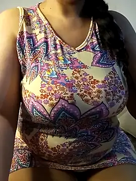 orla-love online show from June 4, 9:32 pm