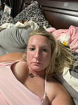 sweetkacibaby online show from July 24, 2:09 am