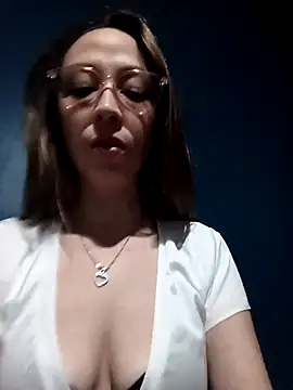 nickyone90 online show from April 13, 6:24 pm