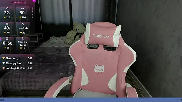 Snapshot of Loly_Cuttie chatting on April 11, 7:45 am Loly Cuttie online show from April 11, 7:45 am