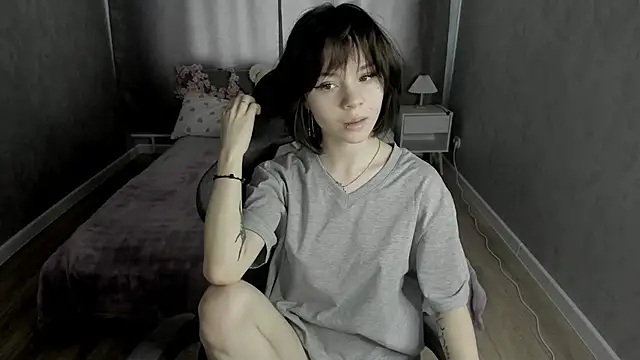 Snapshot of Loly_Cuttie chatting on May 20, 9:15 am Loly Cuttie online show from May 20, 9:15 am