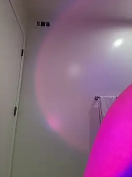 alldogsgotoheaven online show from March 31, 9:32 am