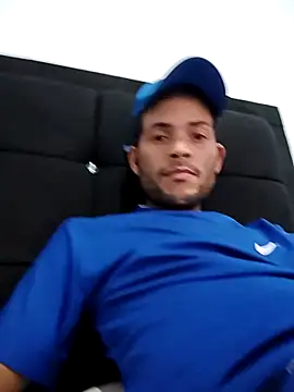 johancastw online show from April 7, 8:53 pm