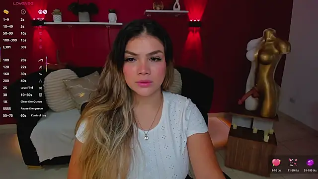 Sofia Velvetx online show from May 6, 2:44 pm