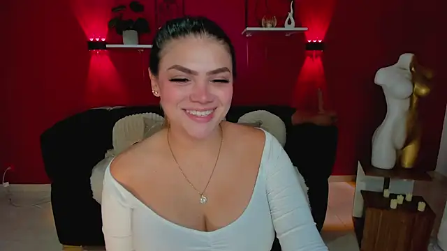 Snapshot of Sofia_Velvetx chatting on June 1, 1:02 pm Sofia Velvetx online show from June 1, 1:02 pm