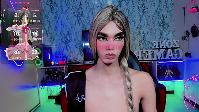 Snapshot of cami_valkyrie chatting on April 21, 1:42 am cami valkyrie online show from April 21, 1:42 am
