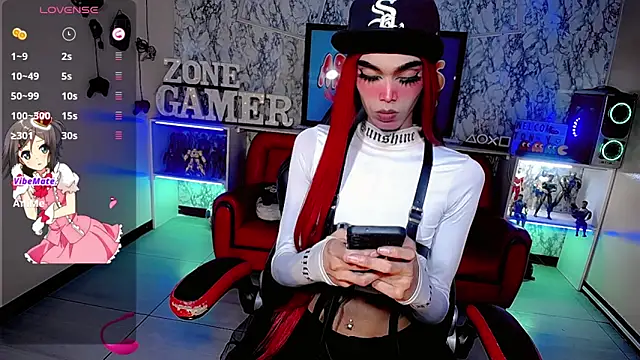 Snapshot of cami_valkyrie chatting on May 8, 7:19 pm cami valkyrie online show from May 8, 7:19 pm