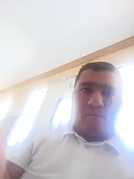 luis20212 online show from April 24, 3:36 pm