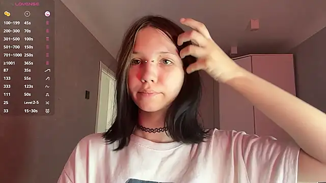 AmeliaMiotii online show from April 30, 11:05 am
