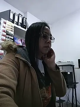 Snapshot of Violeta--7 chatting on July 14, 1:50 pm Violeta--7 online show from July 14, 1:50 pm
