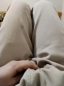 y2561 online show from March 27, 8:52 pm