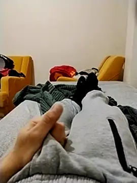 y2561 online show from March 30, 11:06 pm