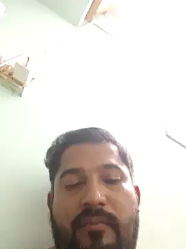 varun2184 online show from May 4, 6:59 pm
