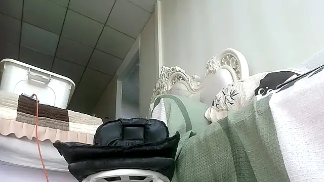 Snapshot of JiaojiaoER chatting on June 5, 6:42 am JiaojiaoER online show from June 5, 6:42 am