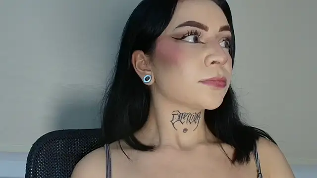 Snapshot of Kollontai chatting on March 28, 4:34 am Kollontai online show from March 28, 4:34 am