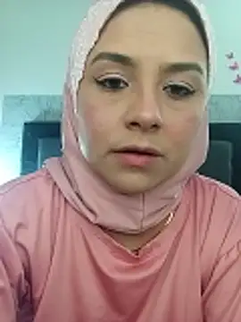 Snapshot of alia_asad chatting on April 15, 1:29 pm alia asad online show from April 15, 1:29 pm