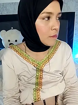 Snapshot of alia_asad chatting on May 11, 12:44 pm alia asad online show from May 11, 12:44 pm