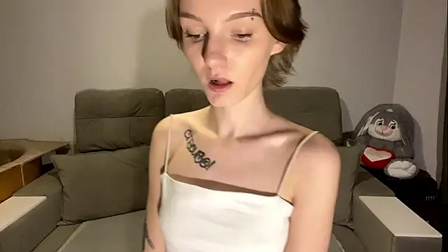 SleepySonya1 online show from June 23, 5:44 pm