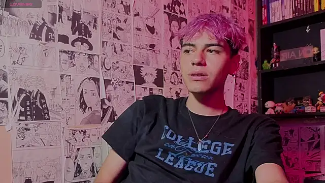 Snapshot of Mikey_TR chatting on March 28, 4:12 am Mikey TR online show from March 28, 4:12 am