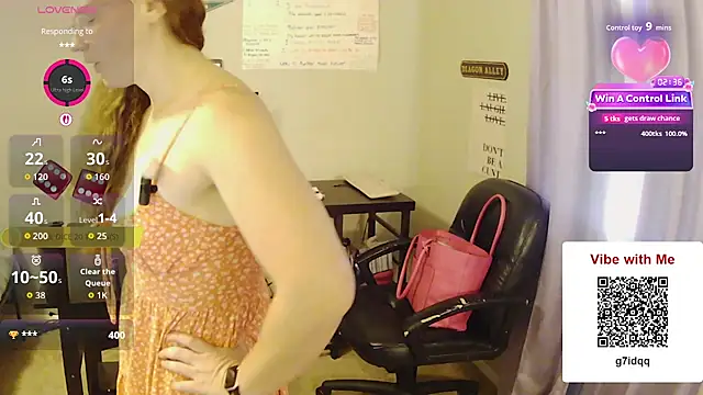 RoxyRedXO12 online show from May 13, 7:33 pm