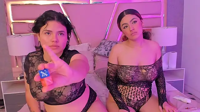 Snapshot of RosseChar chatting on April 4, 6:44 am RosseChar online show from April 4, 6:44 am