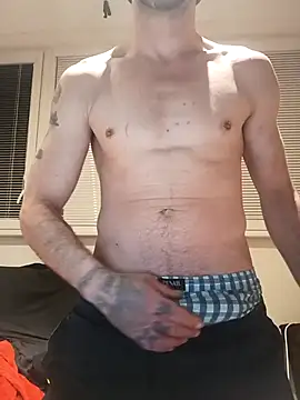 Snapshot of patriot6907 chatting on March 28, 1:16 am patriot6907 online show from March 28, 1:16 am