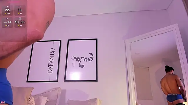 Max strong01 online show from April 6, 10:44 pm